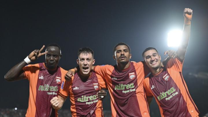 Pemain-Borneo-FC-rayakan-kemenangan.jpg