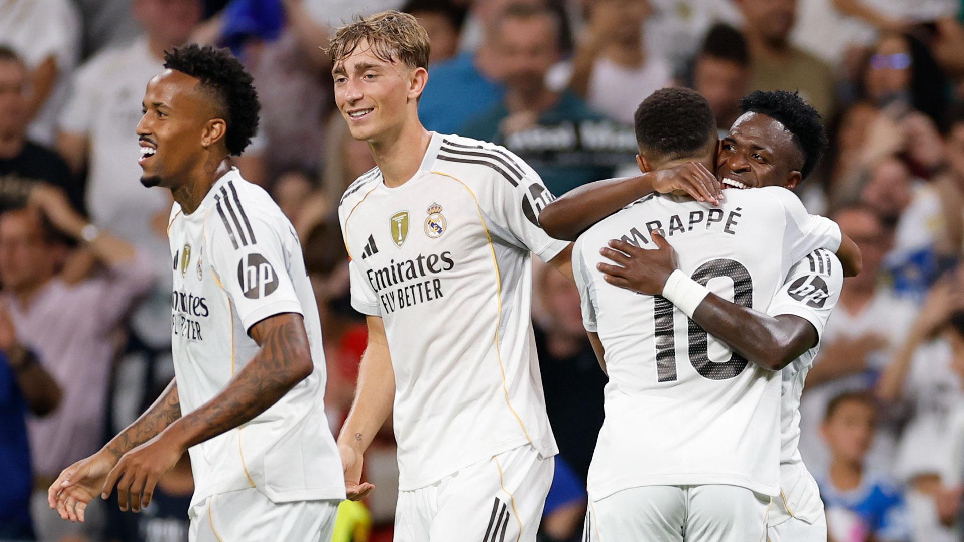 banjarmasin/Pemain-Real-Madrid-merayaan-gol-dalam-laga-Liga-Spanyol.jpg