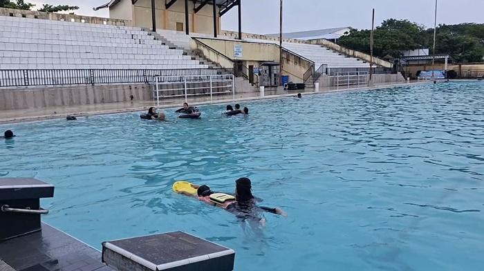 Persiapkan Porprov Kalsel 2029, Pemkab HSU Perbaiki Drainase Kolam Renang di GOR - Banjarmasinpost.co.id