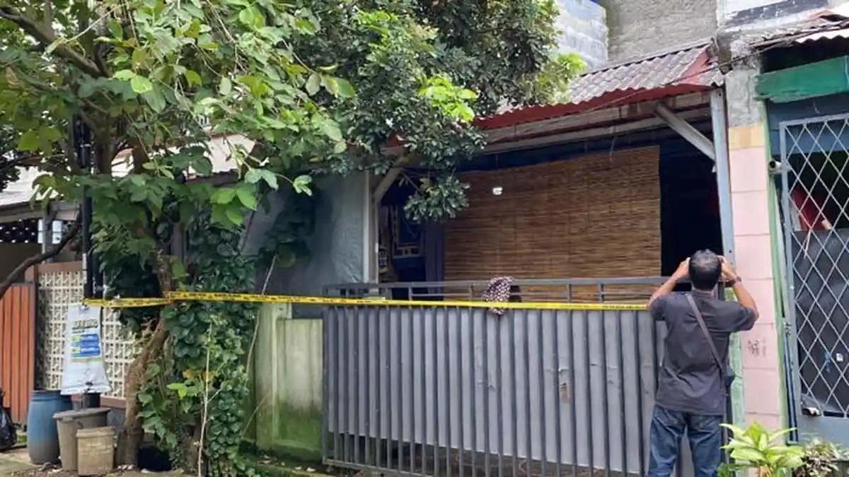 Penampakan-rumah-kejadian-suami-bunuh-istri-di-Perumahan-Ambar.jpg