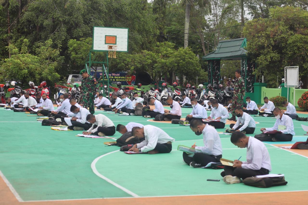 Pendaftar-Komcad-TNI-tahun-2022-wilayah-Amuntai-Balangan-memgikuti-seleksi-administrasi.jpg