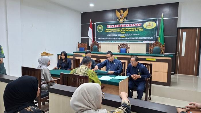 Pengadilan-Negeri-Rantau-Kelas-II-resmi-menandatangani-MoU-Posbakum.jpg