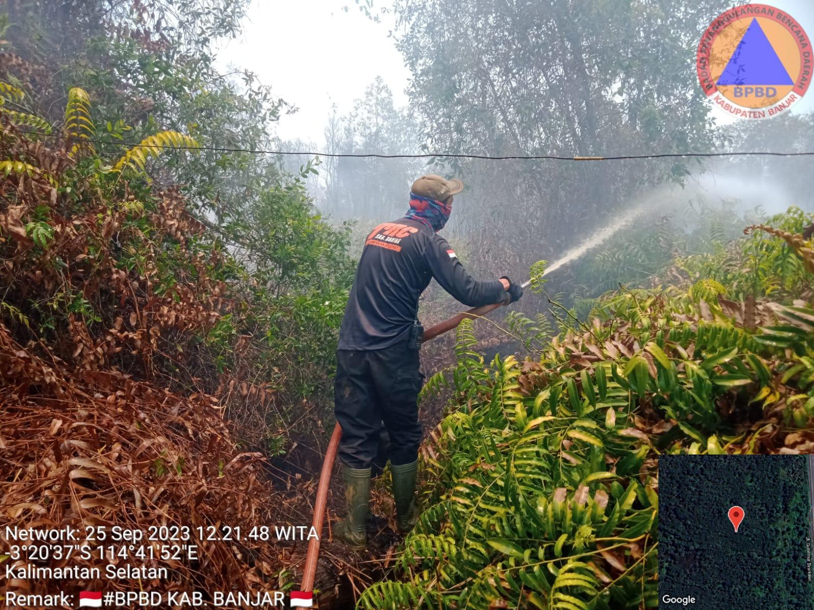 Sehari Tangani 7 Titik Karhutla di Kabupaten Banjar, Tim Gabungan Kerahkan Helikopter Water Bombing