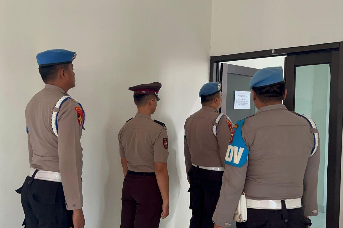 Tak Terima 3 Polisi yang Bantu Rekannya Rudapaksa Disanksi Minta Maaf, Korban Datangi Hotman Paris