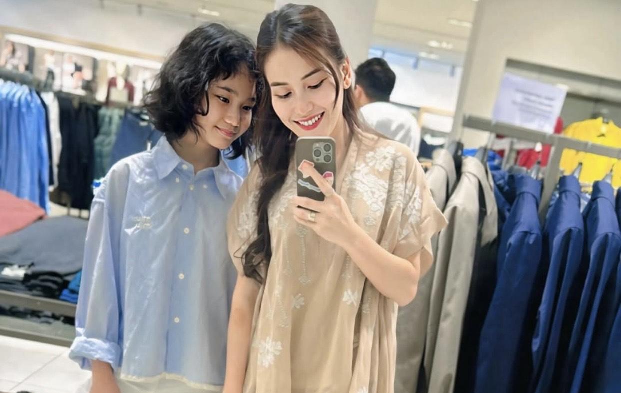 Santexnikning eshagi bilan hammomda jinsiy aloqa