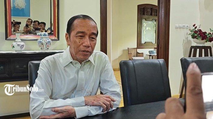Presiden-ke-7-RI-Joko-Widodo-Jokowi-di-rumah-solo-kulitnya-Disorot.jpg