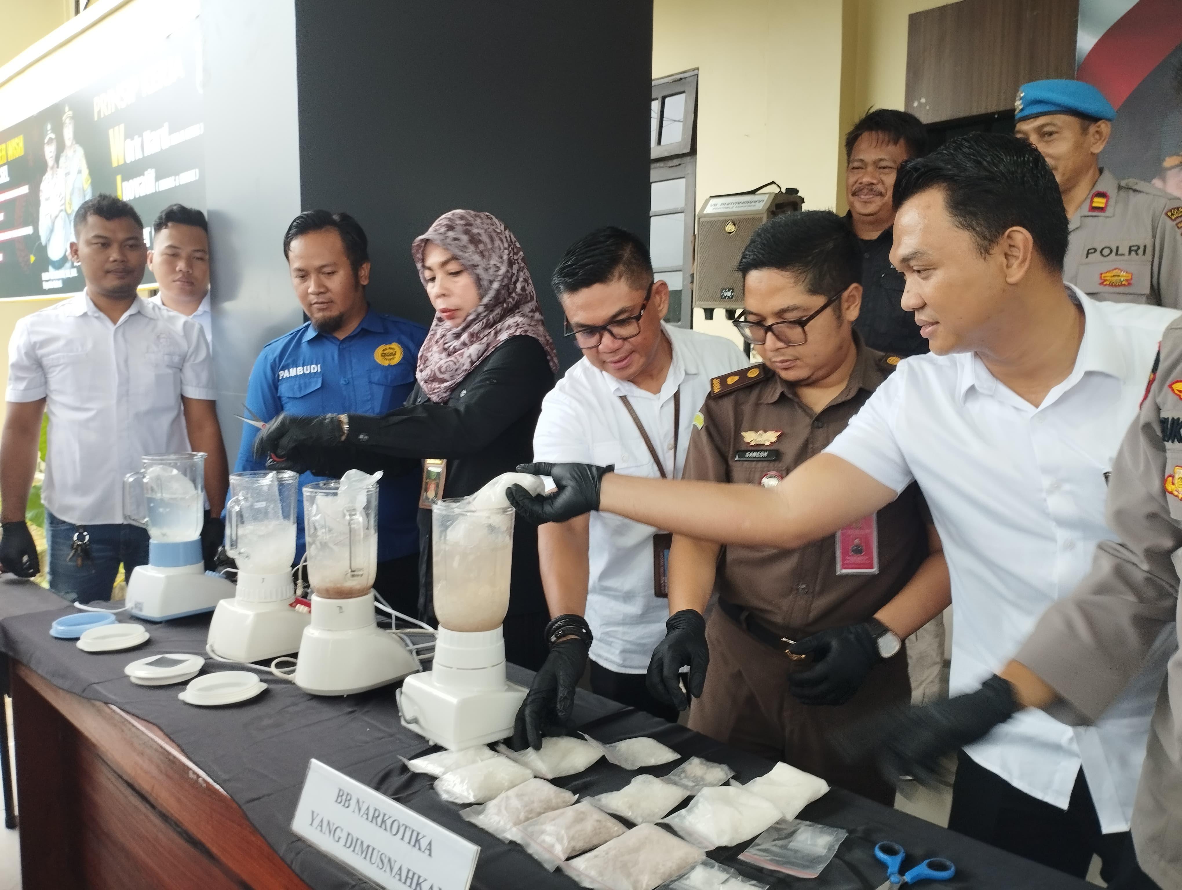 1,7 Kg Sabu Dimusnahkan Satresnarkoba Polres Banjarbaru, Pelaku Termasuk Jaringan Malaysia