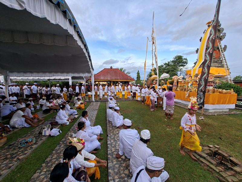 Pura-Jagatnatha-Suryanata-Banjarbaru-Kalimantan-Selatan-Kalsel.jpg