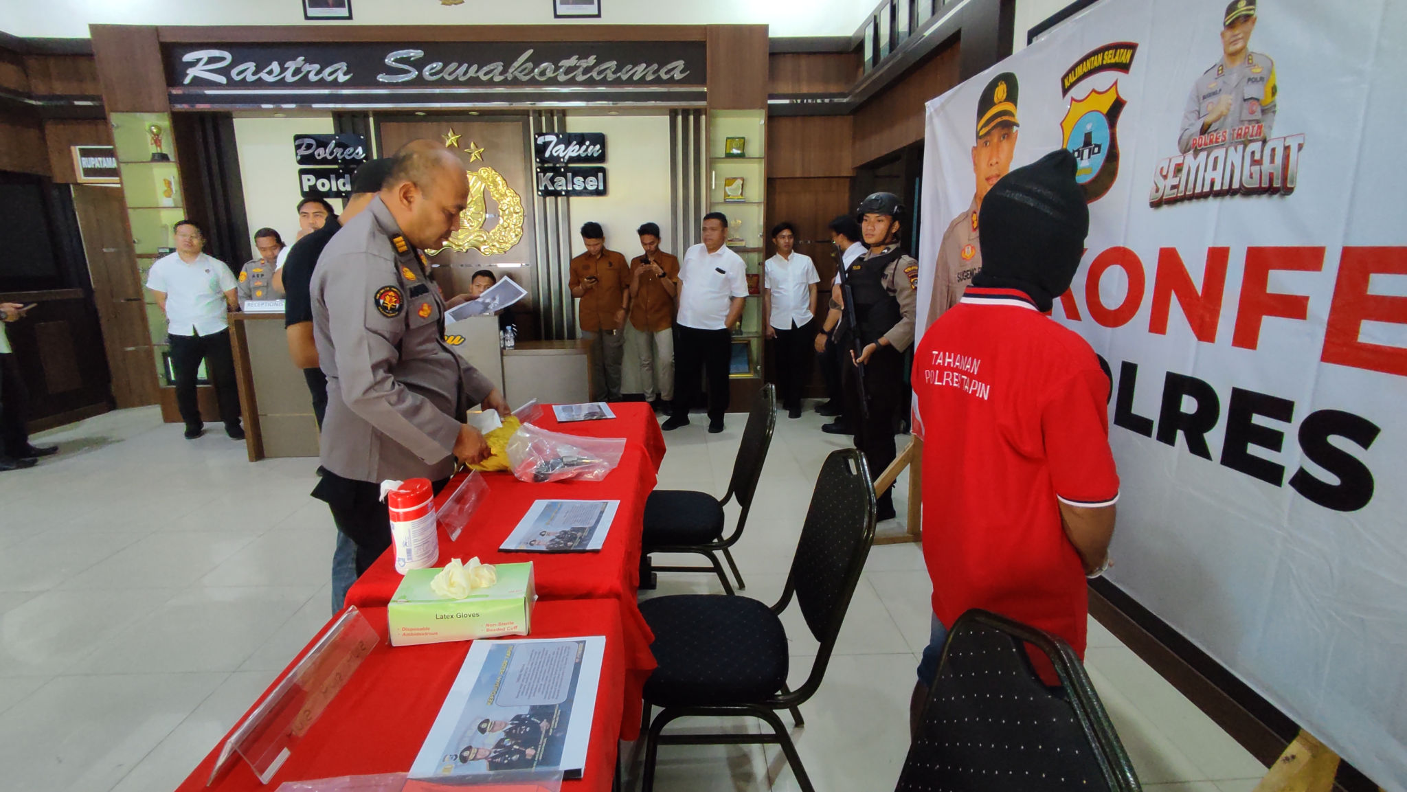 Amankan Kepemilikan Senpi Jenis Revolver di Kecamatan Piani Tapin, Polisi Sebut Sejumlah Fakta