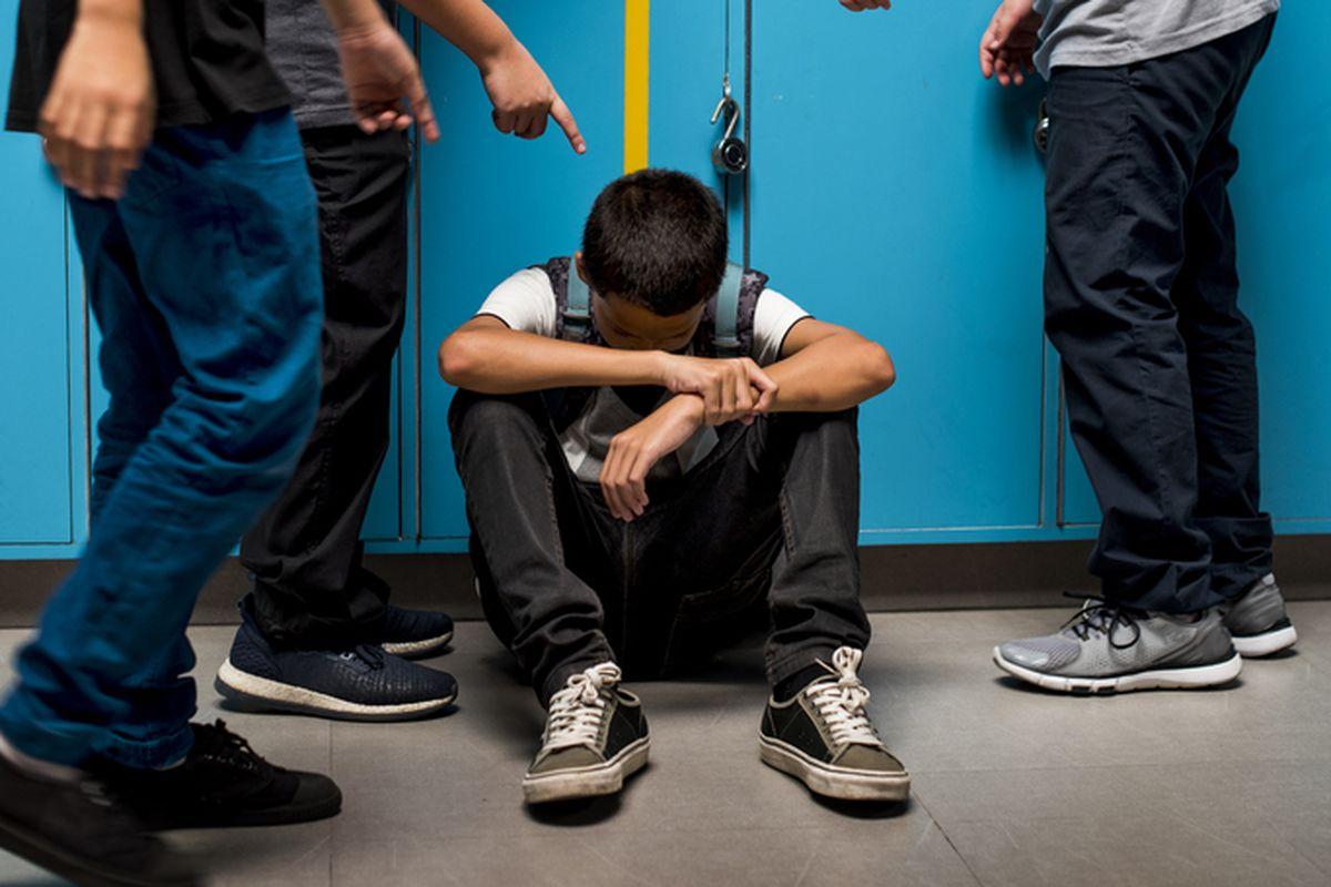 RABUN-DAN-LUMPUH-Ilustrasi-bullying.jpg