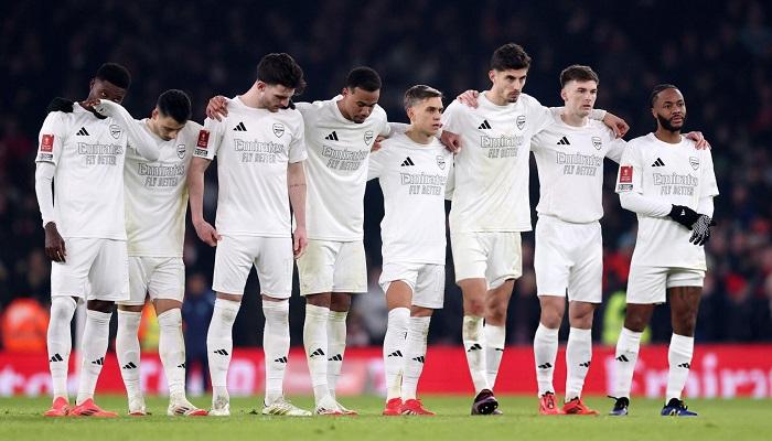 Real Madrid Incar Bintang Ajax di Musim Panas, Don Carlo Soal Keputusan Besar Atas Playmaker 14 Gol