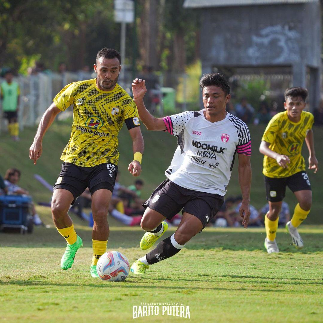 Rizky-Pora-vs-Persita-uji-coba.jpg