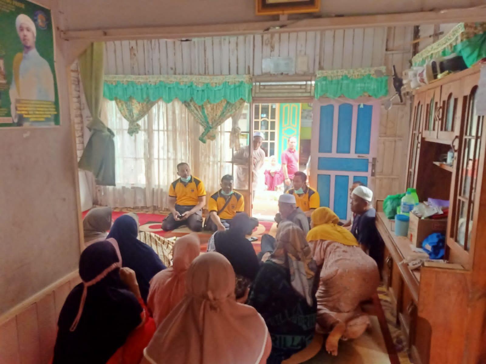 SUASANA-di-rumah-duka-di-Jalan-Melati-RT-007-RW-003-Desa-Batibati-Jumat-306-siang.jpg