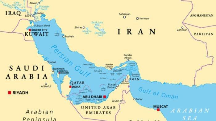 Selat-Hormuz-berada-di-antara-Oman-dan-Iran.jpg