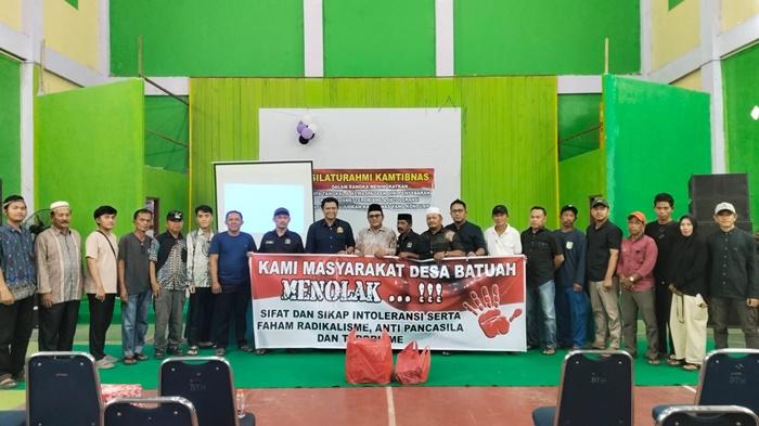 Sosialisasi-paham-Radikalisme-Terorisme-dan-Intoleransi-di-Desa-Batuah.jpg