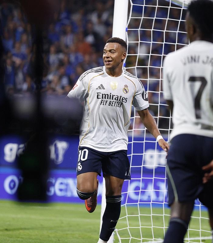 Striker-Prancis-Kylian-Mbappé-mencetak-dua-gol-untuk-Madrid-untuk-pertandingan-liga-Spanyol.jpg