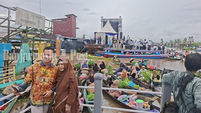 Suasana-Festival-Pasar-Terapung-Lokbaintan-2025.jpg