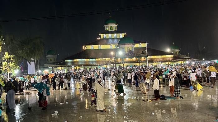 Usai Sudah Pelaksanaan Haul ke-3 Guru Zuhdi, Diperkirakan Jemaah Mencapai 50 Ribu