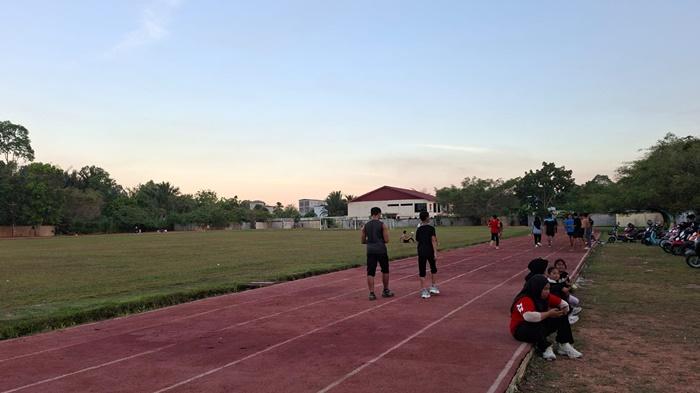 Trek Lari GOR Karias Mulai Rusak Lagi, Begini Penjelasan Disporapar HSU - Banjarmasinpost.co.id
