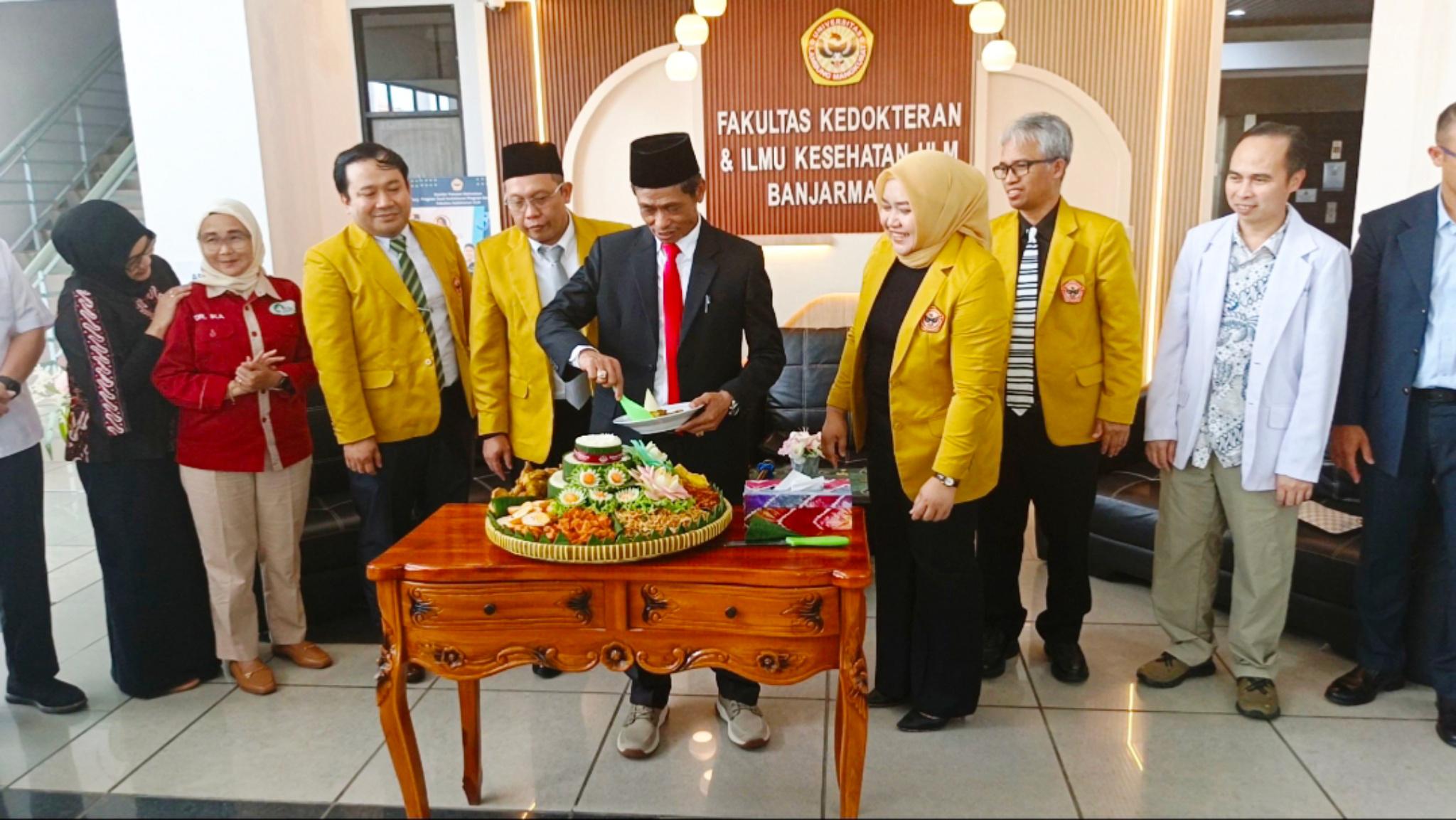 Suasana-kegiatan-syukuran-dalam-rangka-pembukaan-enam-Prodi-di-Fakultas-Kedokteran.jpg