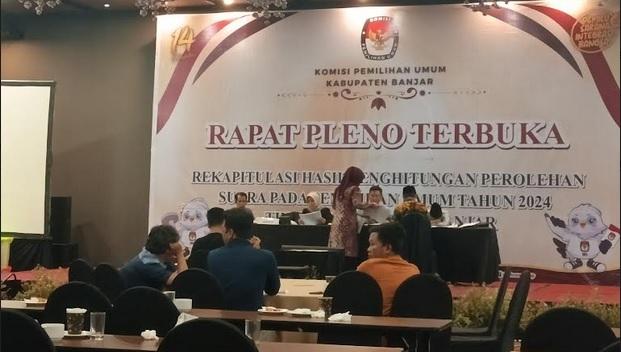 Suasana-usai-pembacaan-hasil-Pemilu-dari-PPK-Kecamatan-Paramasan-d.jpg