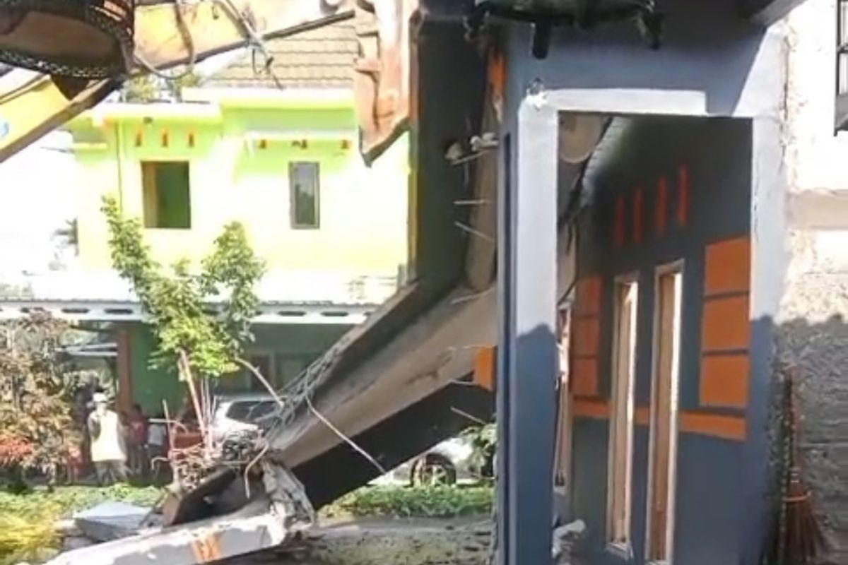 Batal Menikah, TKW Hancurkan Rumah Hasil Kerja di Luar Negeri, Dapati Fakta Sepulang dari Hong Kong