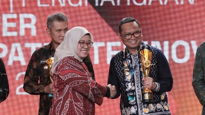 Tabalong-terima-PenghargaanKabupaten-Terinovatif-se-Indonesia.jpg