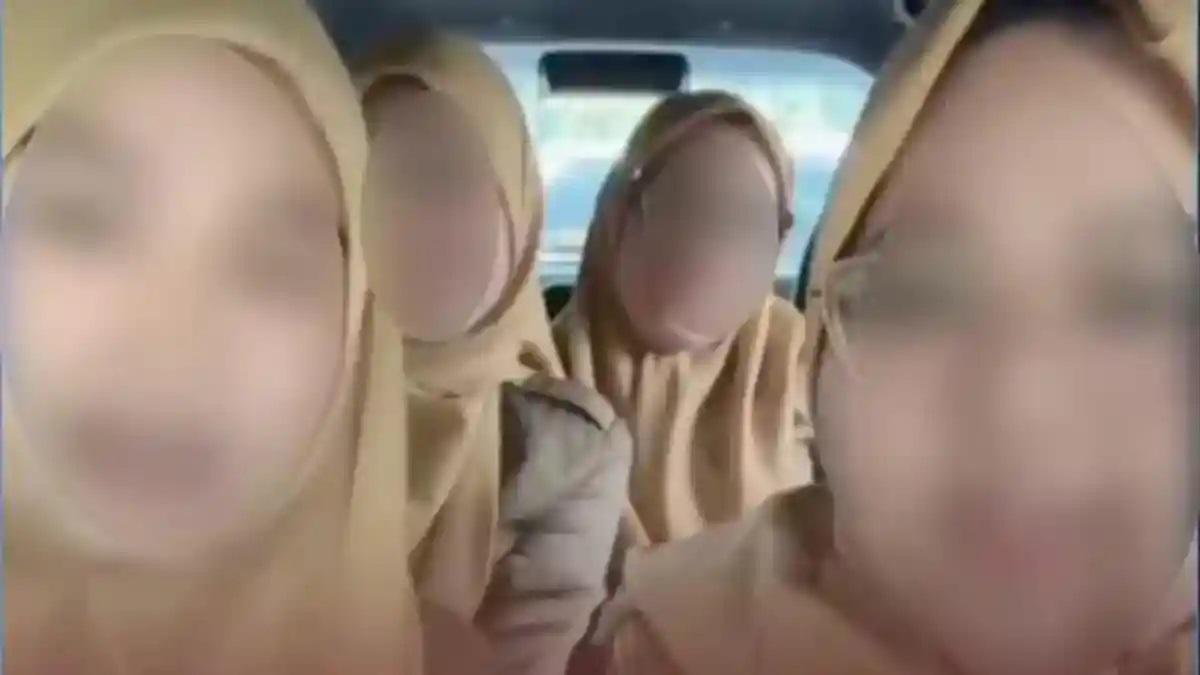 Tangkapan-layar-video-4-ASN-wanita-berseragam-di-Pemkot-Jambi.jpg