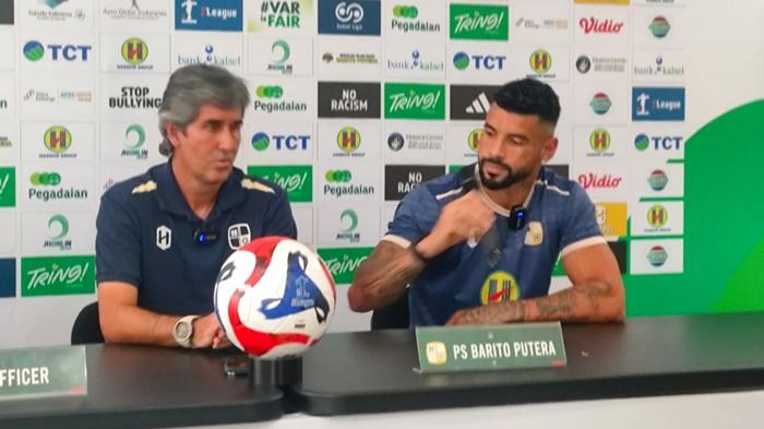 Teco-dan-Renan-jumpa-pers-vs-Persipura.jpg
