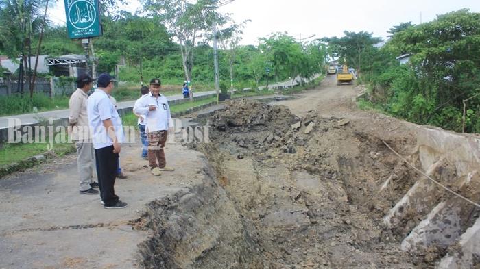 Tim-BPJN-kalsel-di-jalan-ambles-Kabupaten-Balangan-Selasa-21062022.jpg