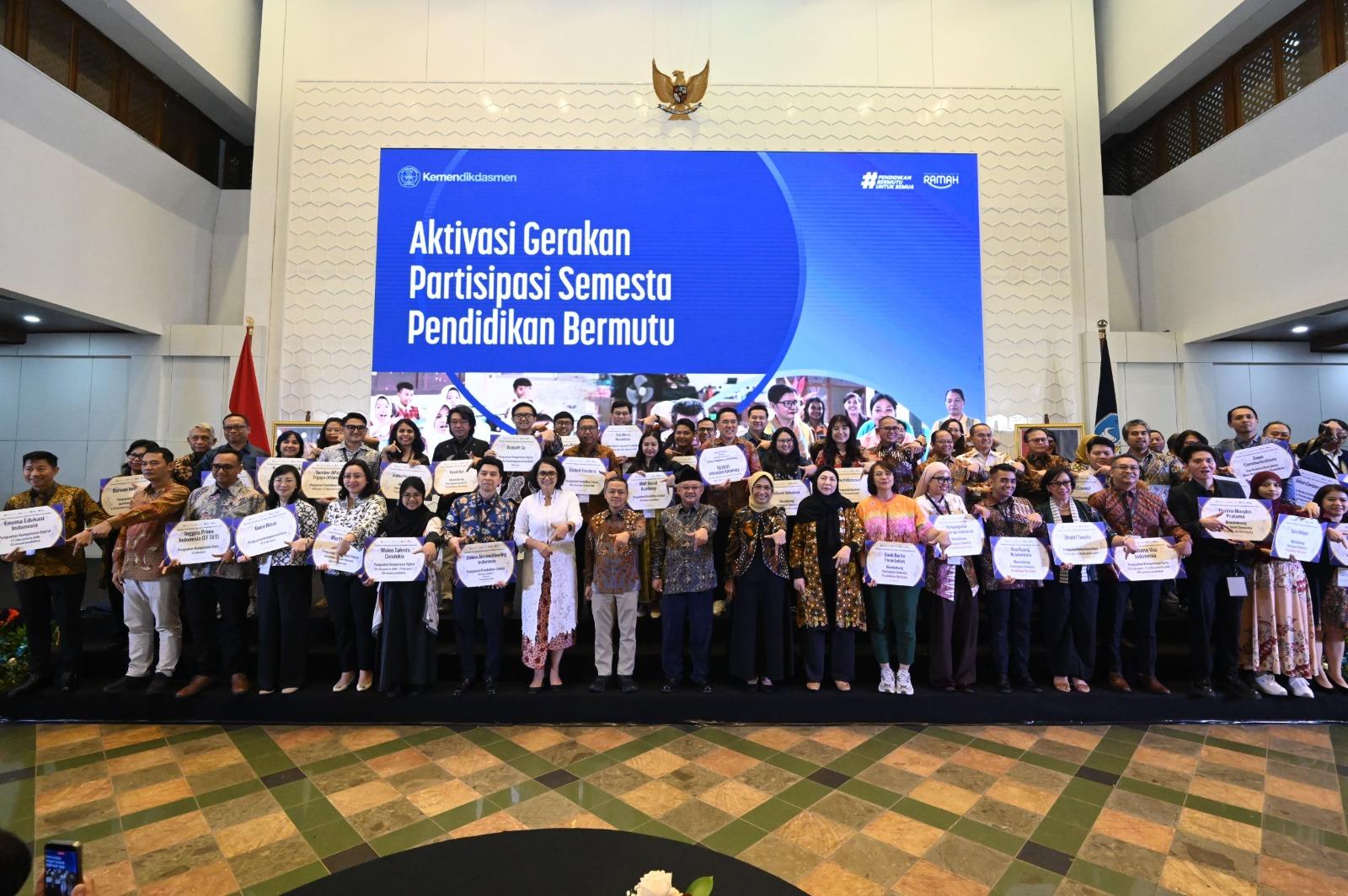 United Tractors dan Kemendikdasmen Perkuat Kolaborasi Bangun Pendidikan Bermutu - Banjarmasinpost.co.id