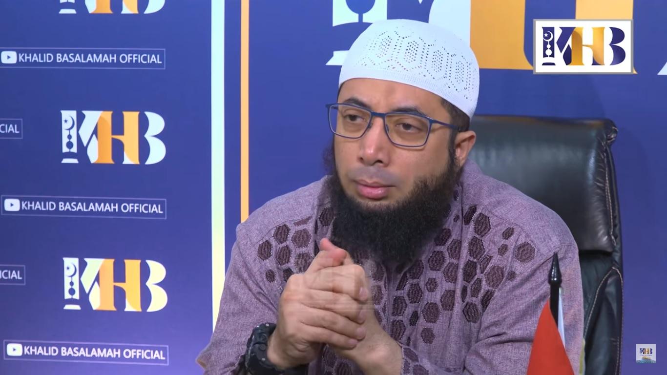 Ustadz-Khalid-Basalamah-terangkan-prilaku-keliru-yang-dilakukan-wanita-muslimah.jpg
