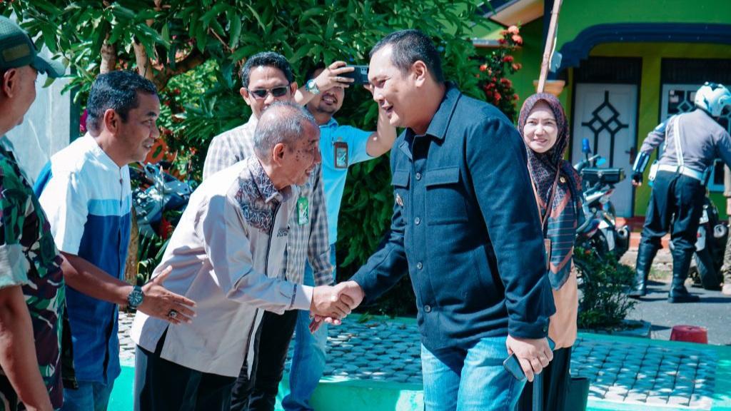 Silaturahmi Bersama Warga Guntung Payung, Aditya Sampaikan Rencana Penambahan Jalur Transportasi