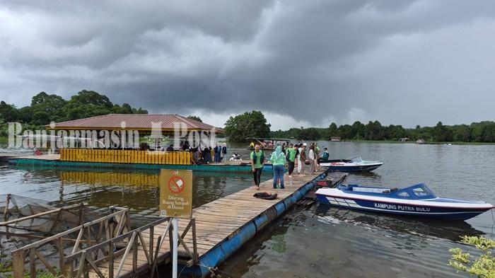 Wisata-Kampung-Putra-Bulu-berlokasi-di-kaki-perbukitan-Awangbangkal.jpg