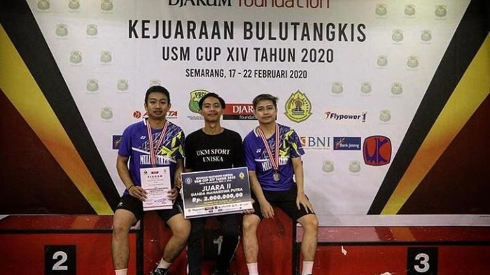 akhmad-royyanda-kiri-meraih-juara-ii-kejuaraan-bulutangkis-usm-cup-xiv-2020-13012021.jpg