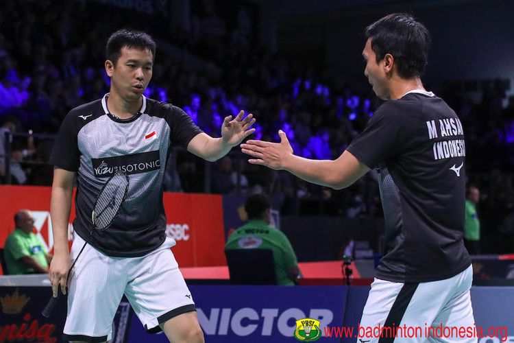 aksi-mohammad-ahsanhendra-setiawan-pada-perempat-final-denmark.jpg