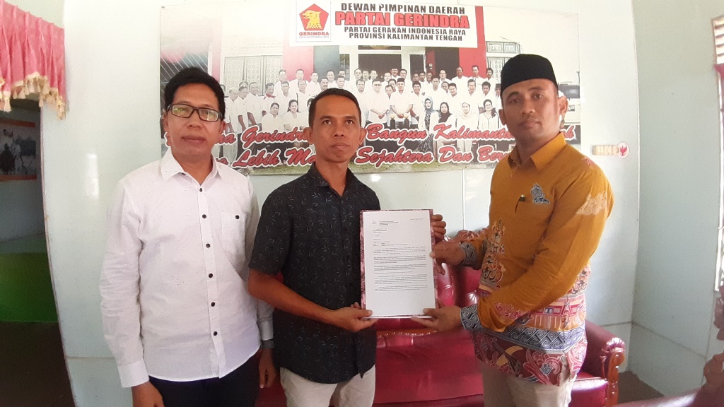 anggota-fraksi-gerindra-dprd-kabupaten-kapuas-b.jpg