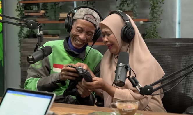 Baim Wong Beri Uang Sebanyak ini ke Driver Ojol Berusia 55 Tahun, Seusai Video di TikTok Viral