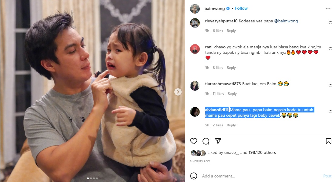 baim-wong-gendong-anak-perempuan.jpg