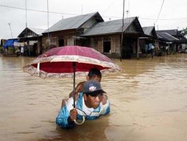 banjir-di-banjarbaru_20150422_230859.jpg