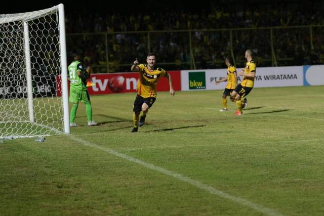 barito-vs-perseru_20170430_202156.jpg