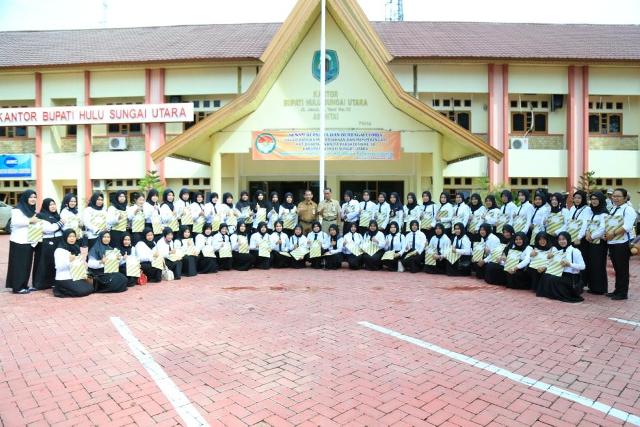 58 Bidan HSU Terima SK PNS, Simak di Mana Saja Penempatannya