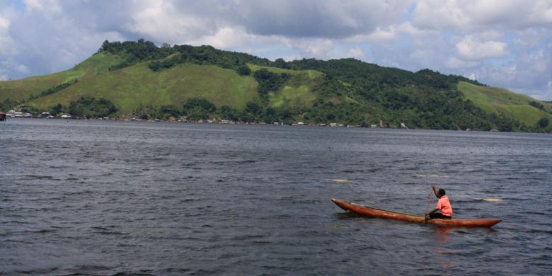 danau-sentani_20161106_233906.jpg