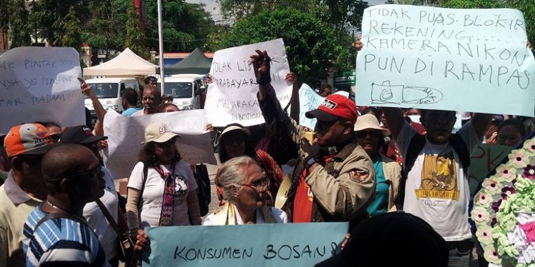 demo-pln-di-kupang-ntt_20151117_154253.jpg