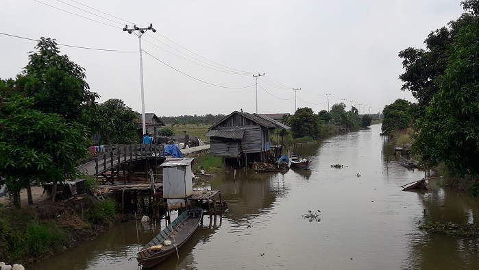 desa-pabaungan-pantai-tapin-listrik-masuk-tapi-belum-menyala_20181008_172309.jpg