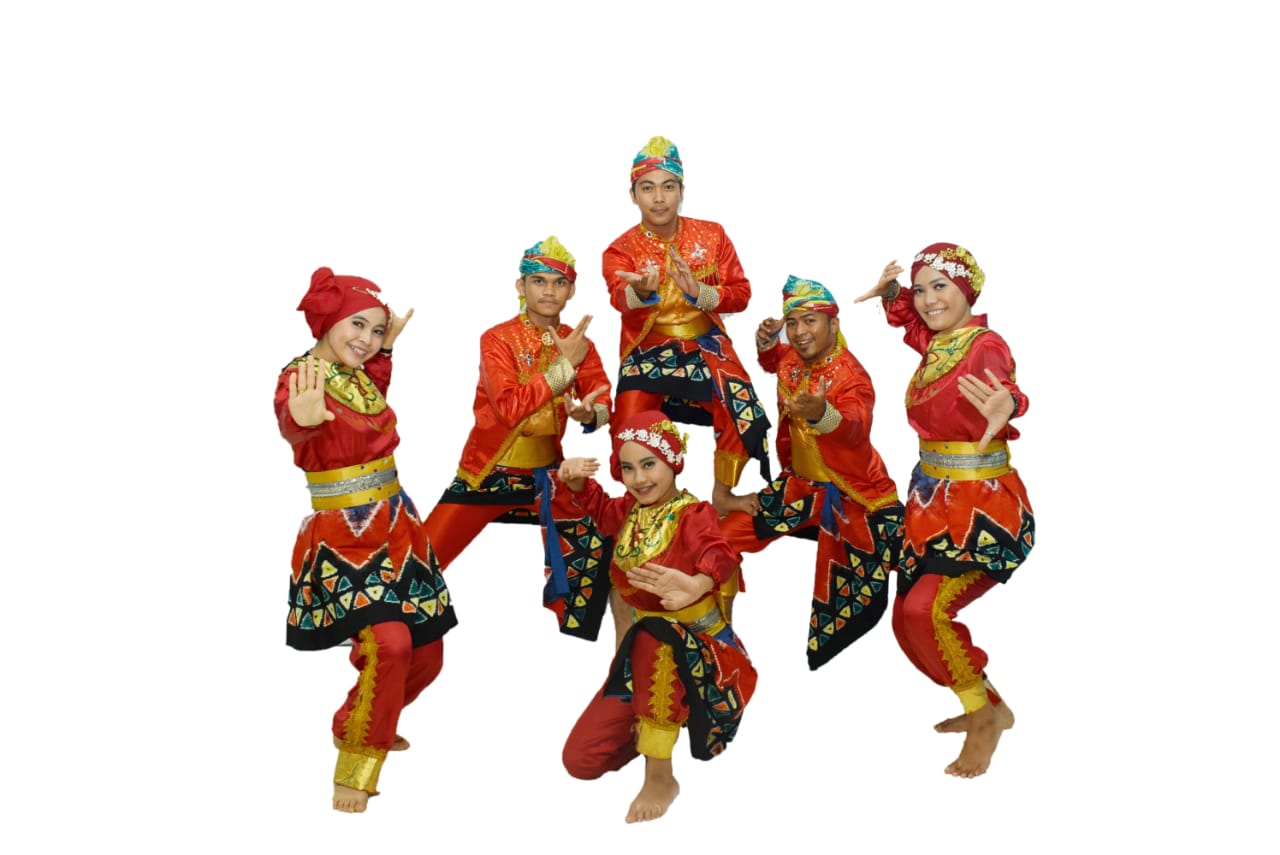 duta-pemuda-kalsel-menampilkan-tarian.jpg