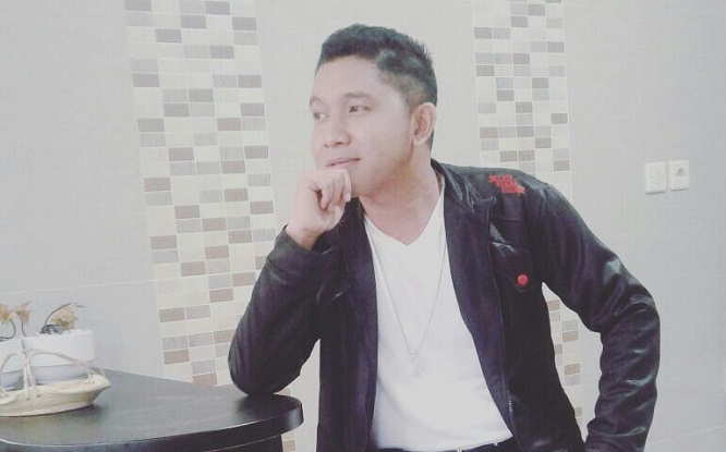 Elman Rekaman Lagu Baru di Studio Dorce Gamalama,