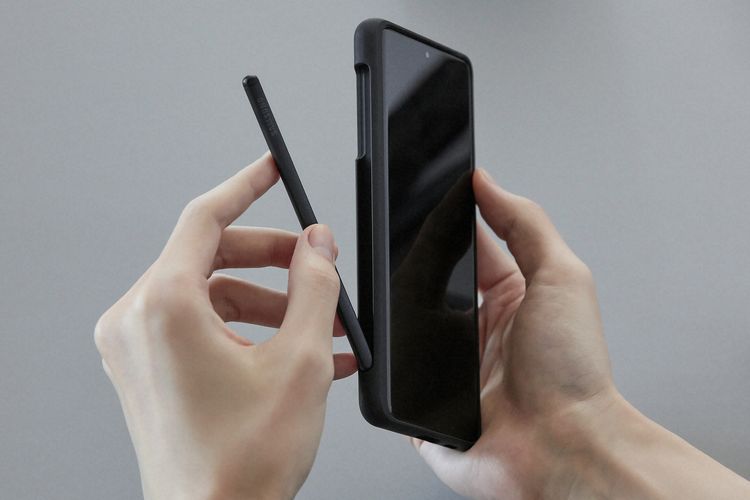 galaxy-s21-ultra-phantom-black-dan-back-cover-dengan-s-pen.jpg