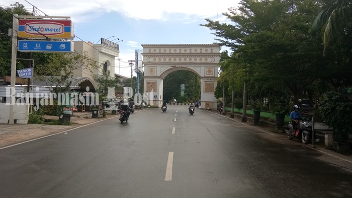 gerbang-bumi-selamat-megah-kokoh-di-pusat-kota-martapura-kabupaten-banjar-provinsi-kalsel.jpg