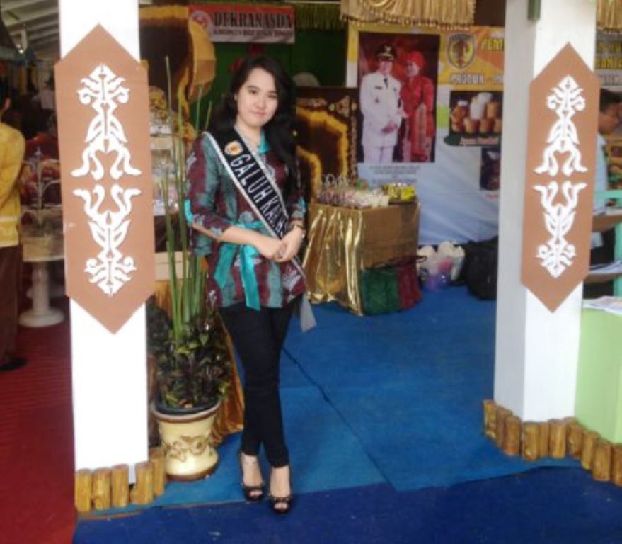 Begini Suka Dukanya Galuh HST 2013 Jadi Teller Bank